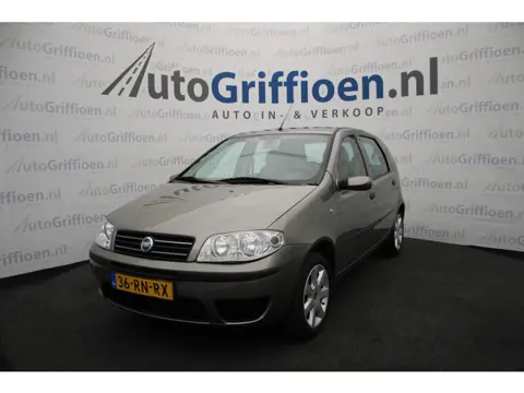 Fiat Punto 1.4-16V Young zeer nette 5-deurs met NAP