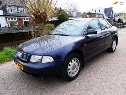 Audi A4 Limousine 1.6 Advance 101pk Clima Cruise INRUILKOOPJE EXPORT?