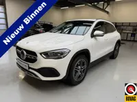 Mercedes-Benz GLA 250 e Style Trekhaak Stoelverwarming Dode Hoekassistent ACC Distronic 18 Inch