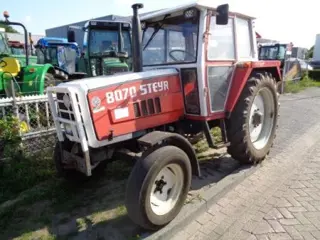 Steyr - 8070