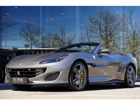 Ferrari Portofino 3.9 V8 HELE / Historical Color / Magneride / Carbon