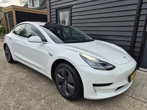 Tesla Model 3 Standard RWD Plus 60 kWh