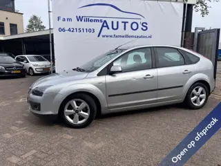 Ford Focus 1.6-16V Futura Automaat NaP NL (bj 2006)