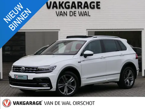 Volkswagen Tiguan 2.0 TSI 4Motion Highline Business R | 3x R-line | Panoramadak | Leder | Memory | H
