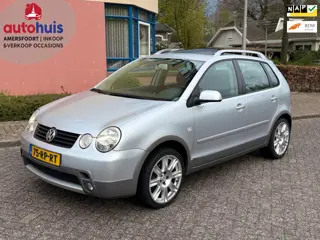 Volkswagen Polo 1.4-16V FSI FUN
