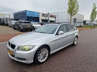 BMW 3-serie Touring 320i Executive AUT PANO NAVI LEDER PSENSOR CRUISE 2 X SLEUTELS