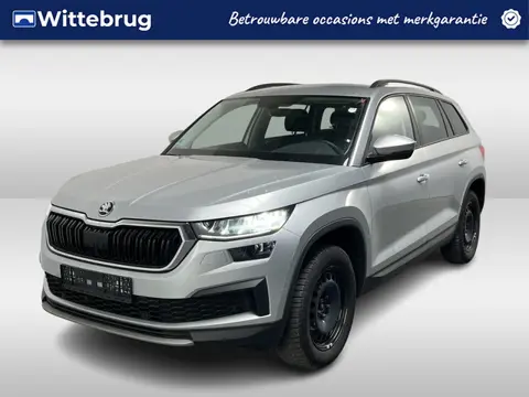 Škoda Kodiaq 1.5 TSI Ambition / SMARTLINK/ STOELVERWARMING/ PARKEER SENSOREN V+A/ CRUISE CONTROL/ DI