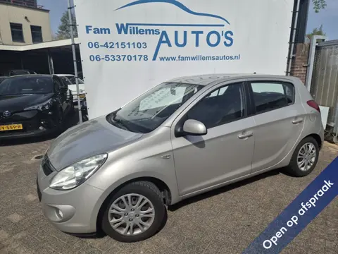 Hyundai i20 1.4i Dynamic (bj 2009)
