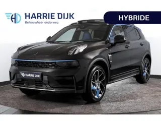 Lynk & Co 01 1.5 PHEV 261PK MY23 | Afn. Trekhaak | Donkere hemel | 360 Camera | 7.4 kWh Boordlader |