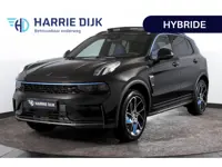 Lynk & Co 01 1.5 PHEV 261PK MY23 | Afn. Trekhaak | Donkere hemel | 360 Camera | 7.4 kWh Boordlader |