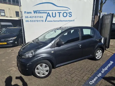 Toyota Aygo 1.0-12V Access (bj 2010)