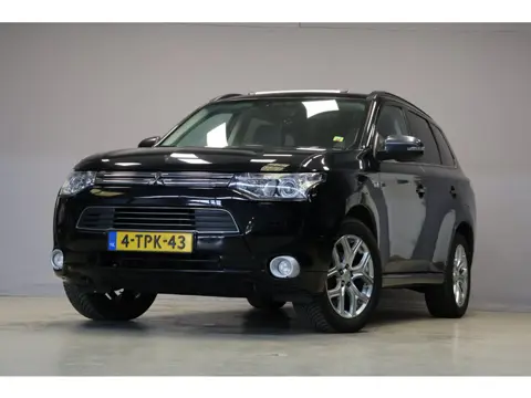 Mitsubishi Outlander 2.0 PHEV instyle |Open Dak|Leder|Climate|