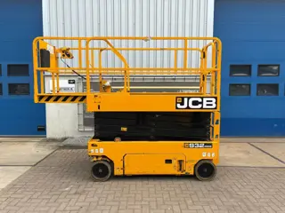 VS-22789 Schaar hoogwerker JCB S3246E