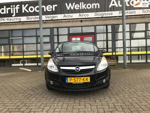 Opel Corsa 1.4-16V Cosmo