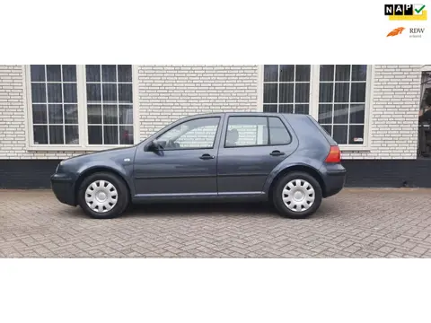 Volkswagen Golf 2.0 Comfortline AUTOMAAT AIRCO 4 DEURS JAAR APK