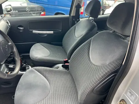 CITROEN C2 1.1I ATTRACTION HB 3-DRS