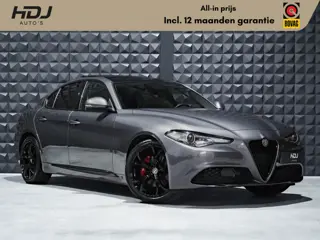 Alfa Romeo Giulia 2.0T Super | Pano | 19"| Side | ACC | Memo | Camera |
