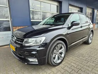 VOLKSWAGEN TIGUAN 1.4 TSI R-lINE, Connected Series, Carplay, Stoelverwarming. TREKHAAK. ALL IN Prijs!