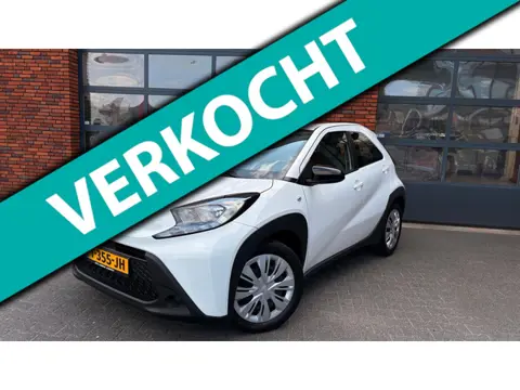 Toyota Aygo X 1.0 VVT-i MT Play|Camera|Apple Carplay|Lane Asist|Cruise control