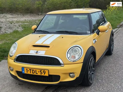 Mini Mini 1.6 Cooper S ECC Audio/CD Electric pakket Leder/Stof Cruisecontrol ABS ESP Sportstoelen LM