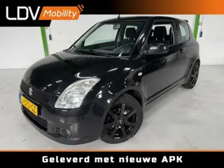 SUZUKI SWIFT 1.5 GLS / Android Auto / Nieuwe APK / LM velgen 16 inch / Airco / Nette auto.