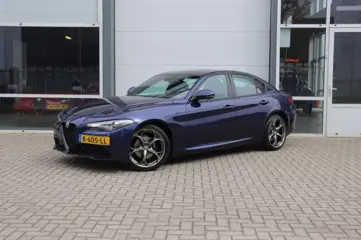 ALFA ROMEO GIULIA 2.0T SPRINT/VELOCE.INT/STOEL.STUUR.VERW/ADAP.CRUISE/19