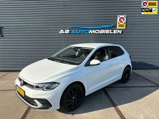 Volkswagen Polo 1.0 TSI Life PDC/ CARPLAY