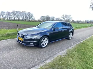 AUDI A4 Avant 2.0 S-Line Automaat 