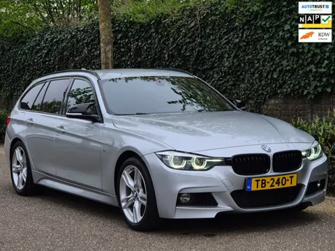 BMW 3-serie Touring M Sport Apple CarPlay dig.dash Navi GR NAP NL Edition M Sport Shadow Executive