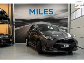 Toyota Yaris Toyota Yaris 1.5 Hybrid Active incl. 1 jaar Autotrust garantie 1.5 Hybrid Active