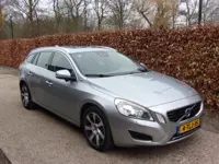 Volvo V60 2.4 D6 AWD Plug-In Hybrid Pure Limited