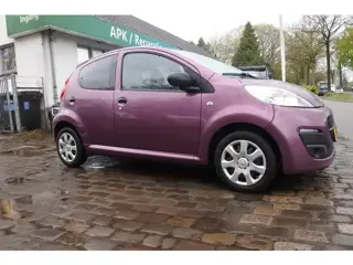 Peugeot 107 1.0 Access Accent 5 drs apk tot 28-3-2027