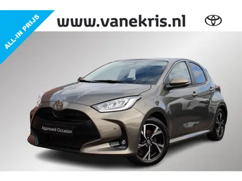 Toyota Yaris 1.5 Hybrid 115 First Edition Limited Parkeersensoren, Stoelverwarming, Apple Carplay / 