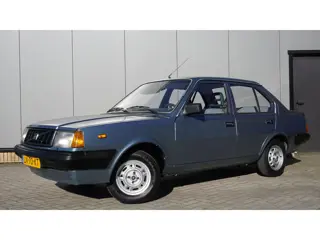 Volvo 340 1.4 72pk DL Special sedan 5-drs Handbak *58982km* NL Auto 1ste eigenaar! * Liefhebbersstaa