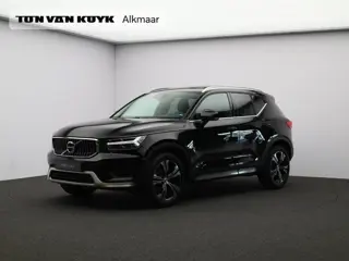 Volvo XC40 1.5 T3 Inscription / Panoramadak / Lederen Bekleding / Stoelverwarming / Carplay / Elektr