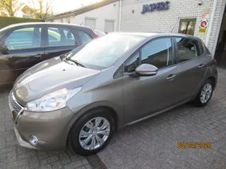 Peugeot 208 1.2 VTi Envy