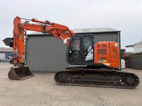 Hitachi ZX 225 US LC-5 B (bj 2014)
