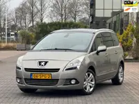 Peugeot 5008 1.6 THP Blue Lease Executive 7p | Panoramadak | Trekhaak | Panoramadak | Climate contro