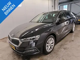 Skoda Octavia Combi 1.0 TSI Business Edition Plus NL-AUTO | PANODAK | TREKHAAK