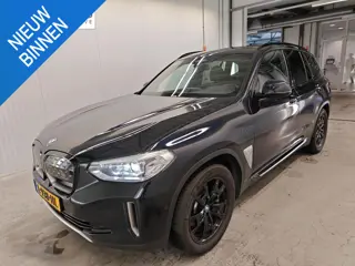 BMW iX3 Executive 80 kWh NL-AUTO SHADOW LINE | PANODAK | LEDER
