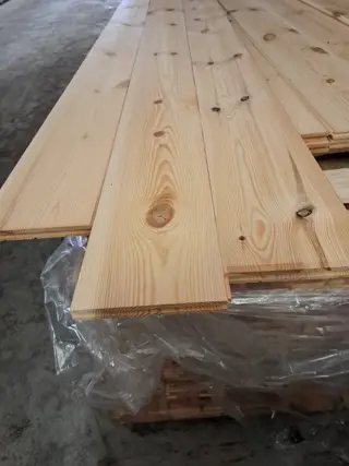 grenen vloerplanken 20mm dik 180mm werkende breedte voor vloeren wanden plafonds