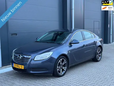 Opel Insignia 1.8 EDITION + BJ011 + CLIMA + NAVI + LMV