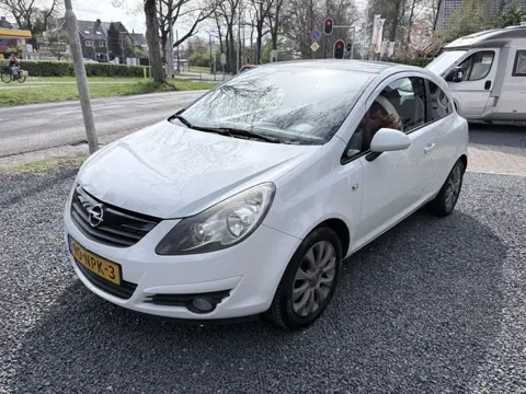 Opel Corsa 1.4i/16V Color Edition (3 deurs) (bj 2010)