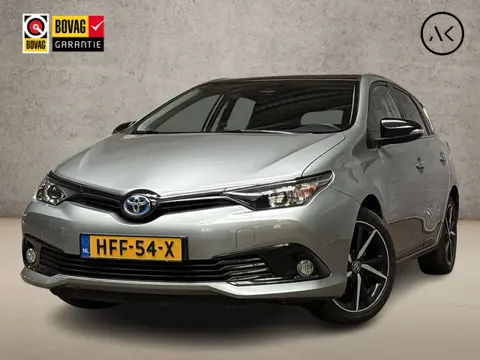 Toyota Auris 1.8 Hybrid Dynamic Automaat (NAVIGATIE, CLIMATE, CAMERA, CRUISE, SPORTSTOELEN, LM VELGE