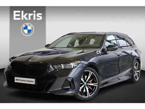 BMW 5 Serie Touring 530e M Sportpakket Pro | Panoramadak | Elektr. Trekhaak | Stuurwielverwarming