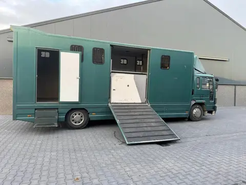 Volvo FL6 Paardenwagen