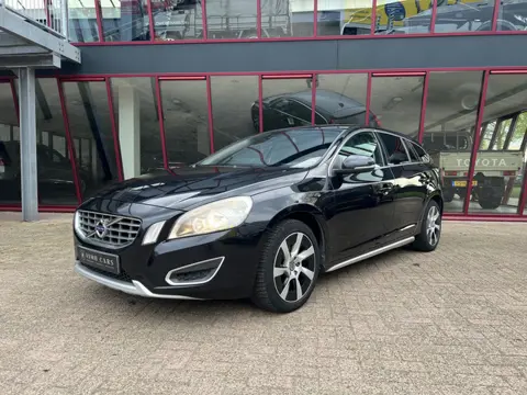 Volvo V60 1.6 T3 Momentum | CC | PDC | Airco | Trekhaak | Leder |