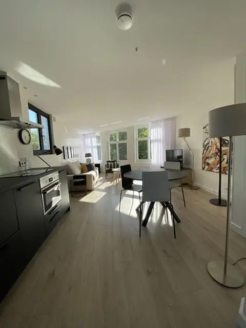 Woning aan de Lijnbaansgracht te Amsterdam