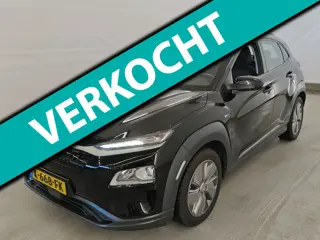 Hyundai Kona 64 kWh EV 204pk Comfort Smart | SOH 100% | Krell Premium-audiosysteem | Navi | CarPlay 