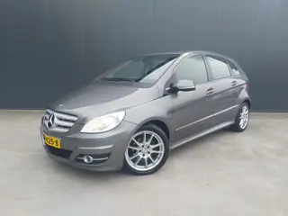 Mercedes-Benz B-Klasse 170 BlueEFFICIENCY HALF LEER AIRCO